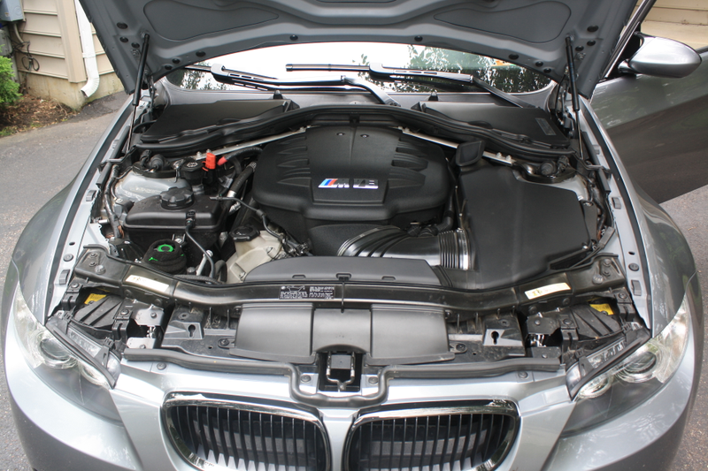 Illustration for article titled BMW E90 M3 - The Oppositelock Review
